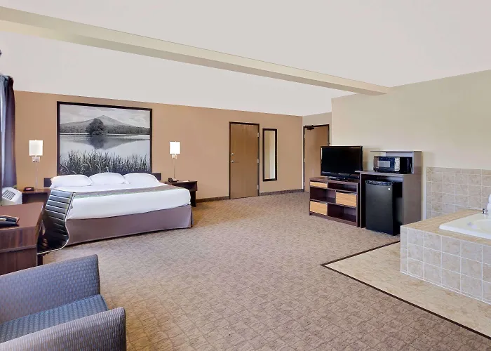 Super 8 By Wyndham Lebanon
