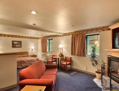 Super 8 By Wyndham 2*